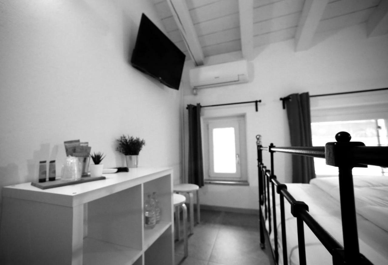 Ermi Hotel Sona Buitenkant foto